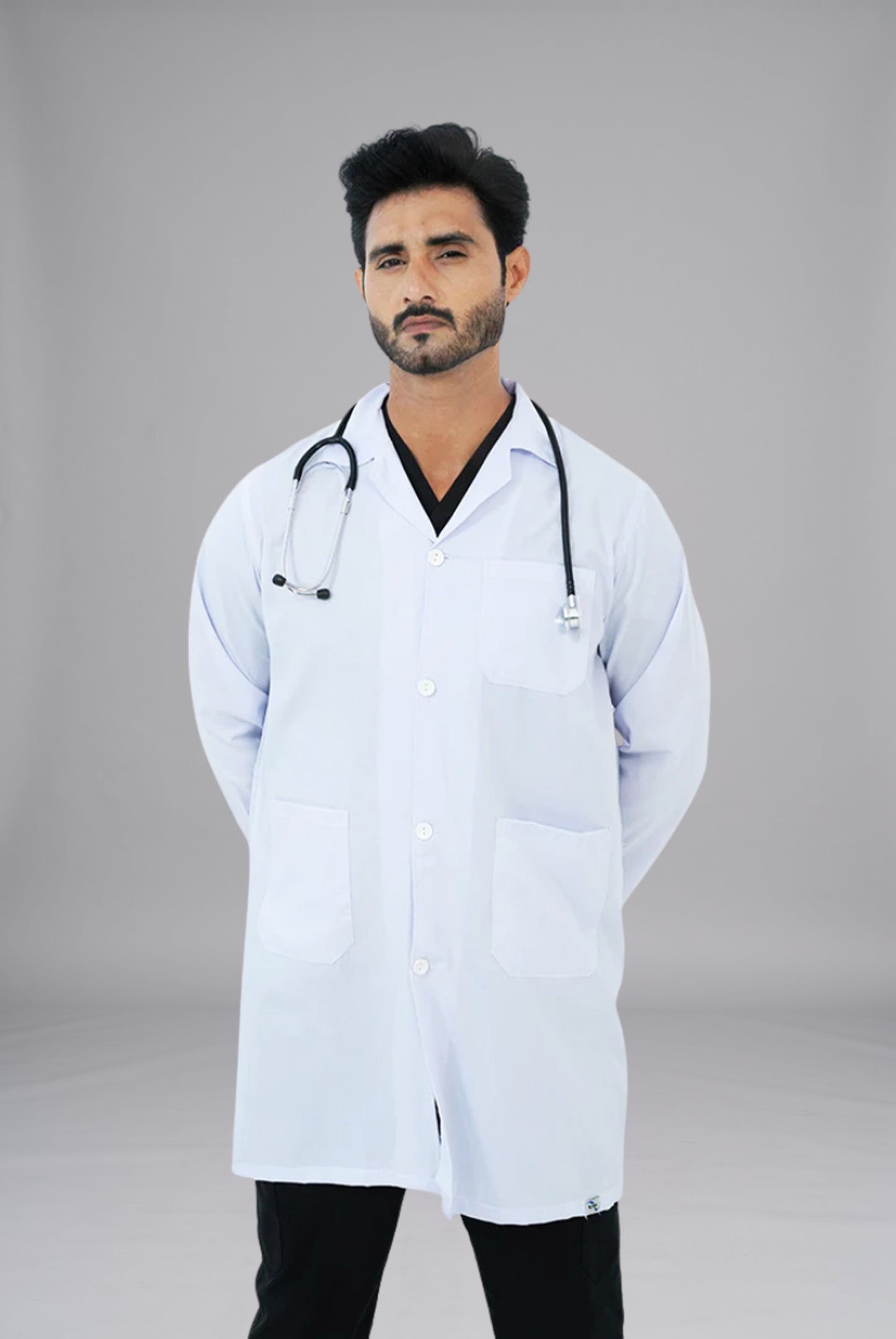 White Unisex Lab Coat by GTEX Apparels Pakistan – Comfortable Professional White Medical Coat for Doctors, Nurses, Pharmacists, Lab Technicians and Medical Students in Pakistan5