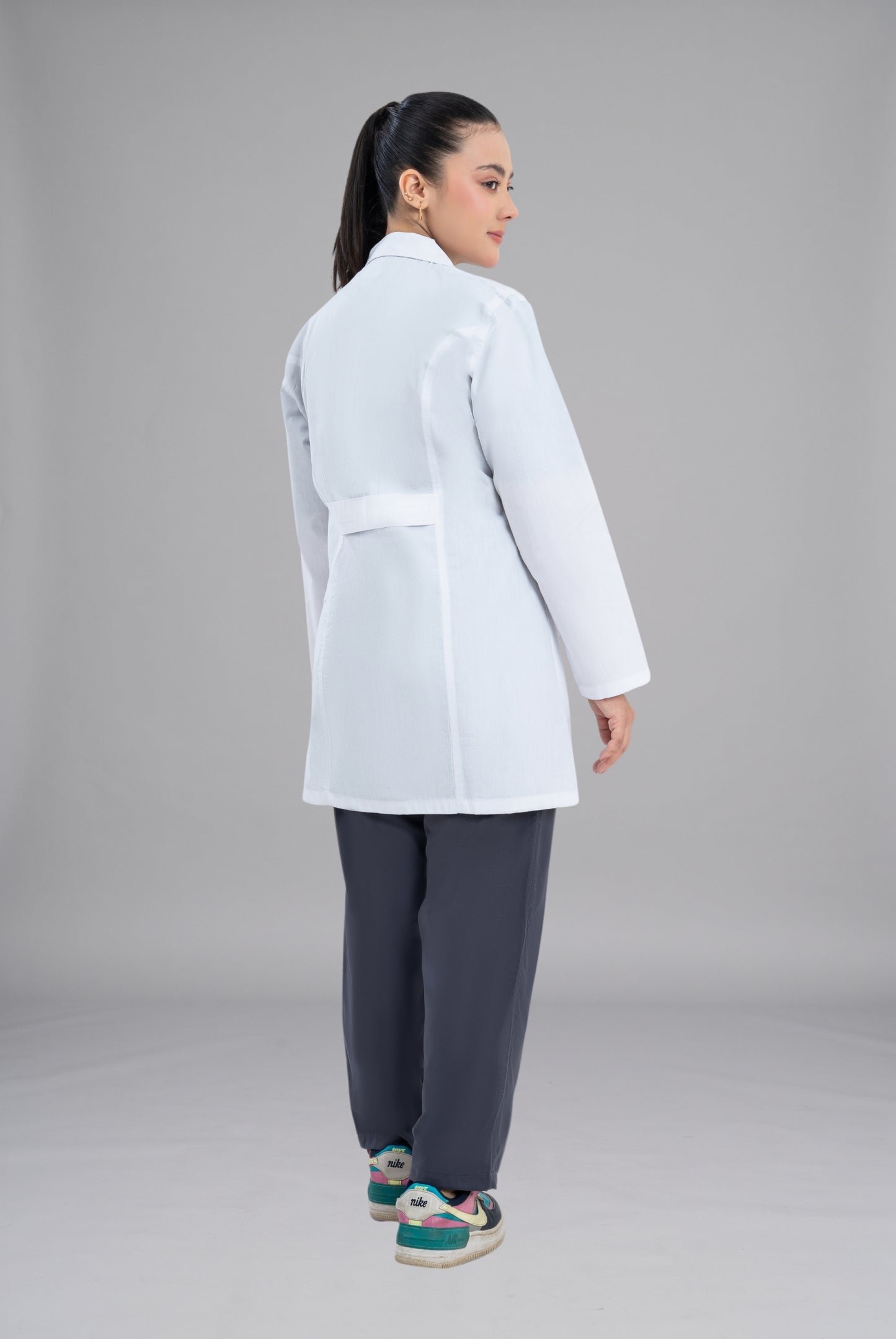 Buy Elite Short Length Women’s Lab Coat in Pakistan by GTEX Apparels Premium Medical Wear for Doctors Nurses and Healthcare Professionals 3