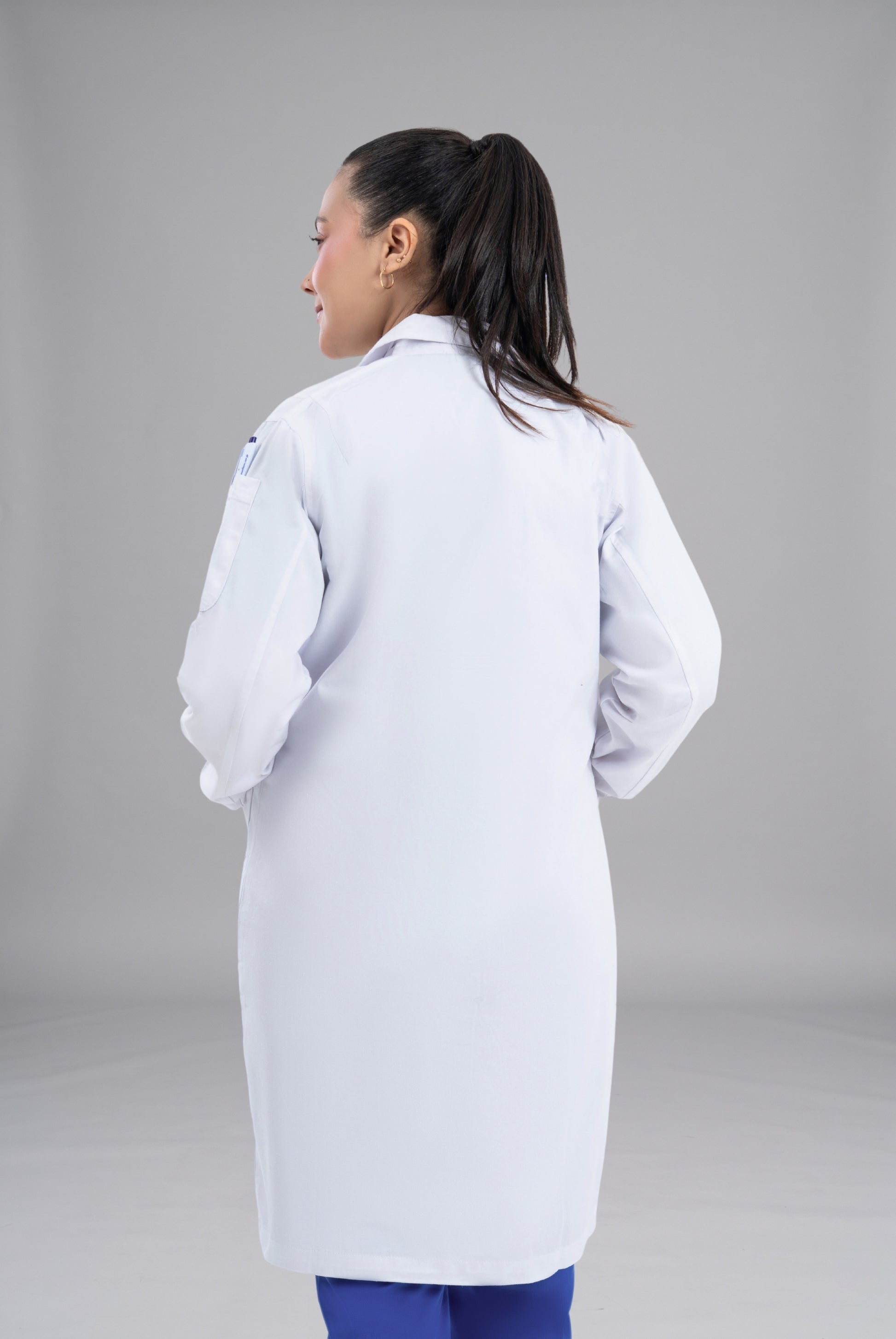 Soft Twill Women’s Lab Coats in Pakistan Premium Medical Wear for Doctors Nurses and Healthcare Professionals by GTEX Apparels 3
