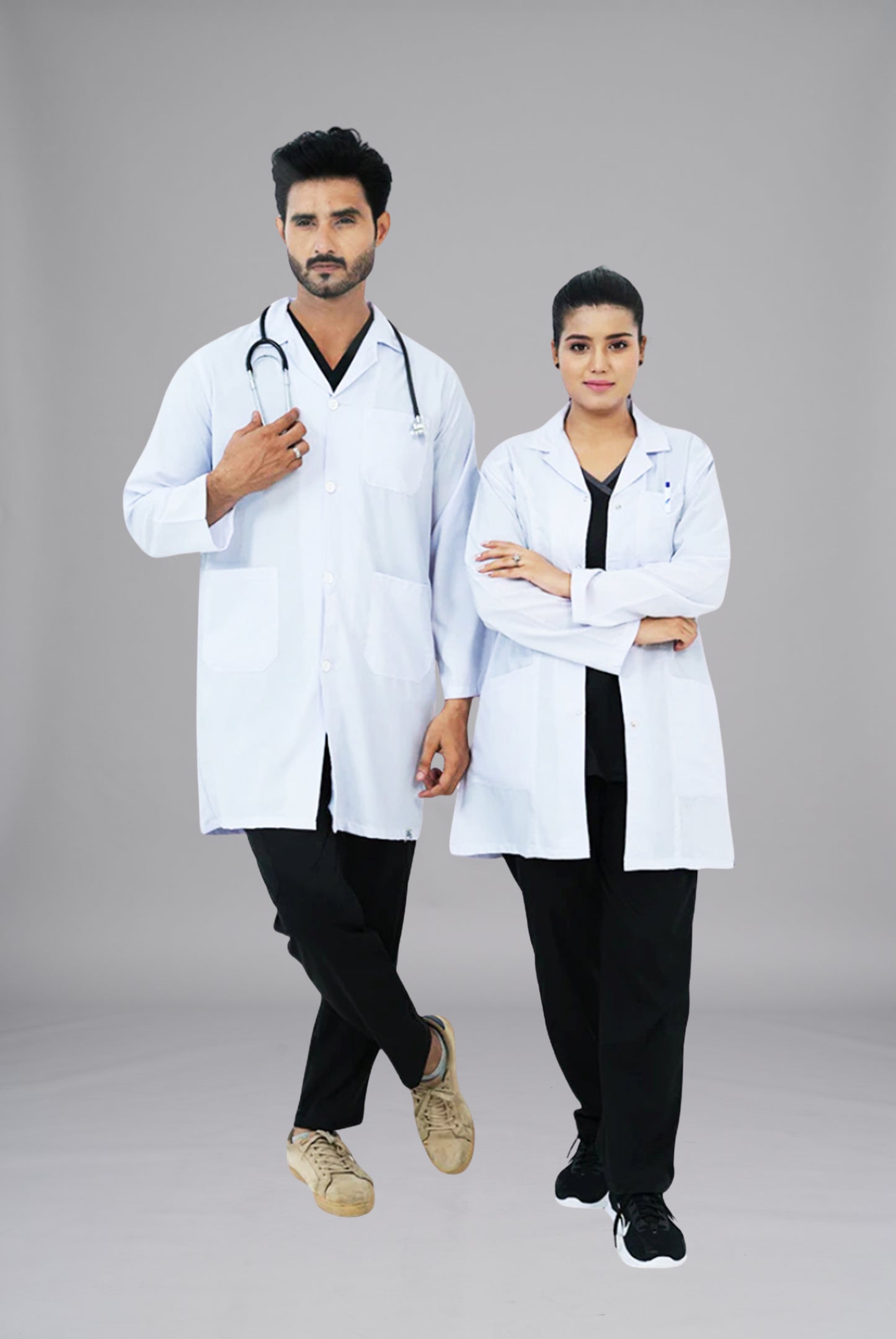 White Unisex Lab Coat by GTEX Apparels Pakistan – Comfortable Professional White Medical Coat for Doctors, Nurses, Pharmacists, Lab Technicians and Medical Students in Pakistan3