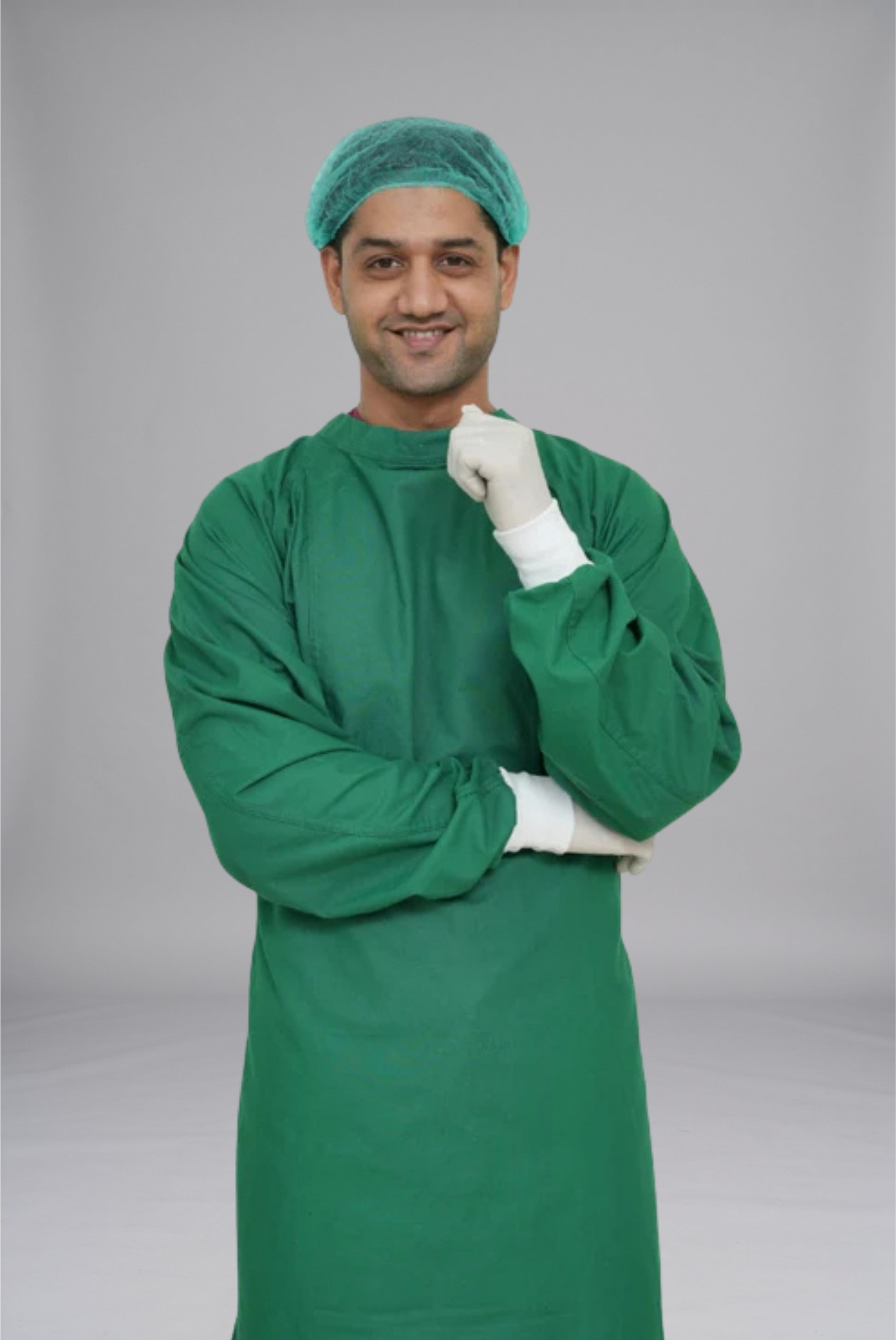 Surgical Green Surgeon Gown | GTEX Apparels Pakistan – Premium Sterile Medical Gown for Surgical Procedures and Healthcare Professionals 5